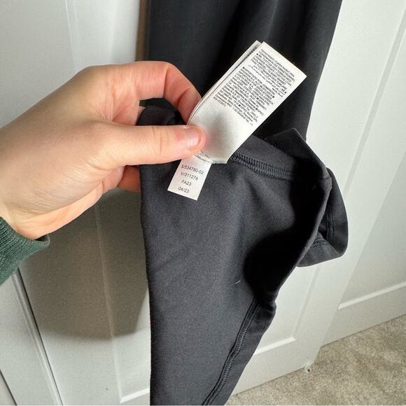 Athleta Conscious Dress Black Tank Pockets Stretch Mini Active Size Medium - Picture 5 of 8